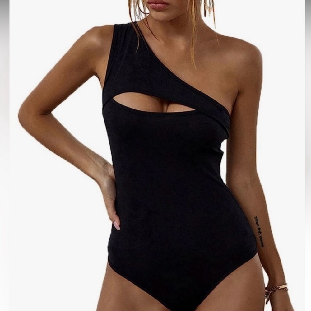 Zara Cut-out One Should Ribbed Bodysuit - Size Small